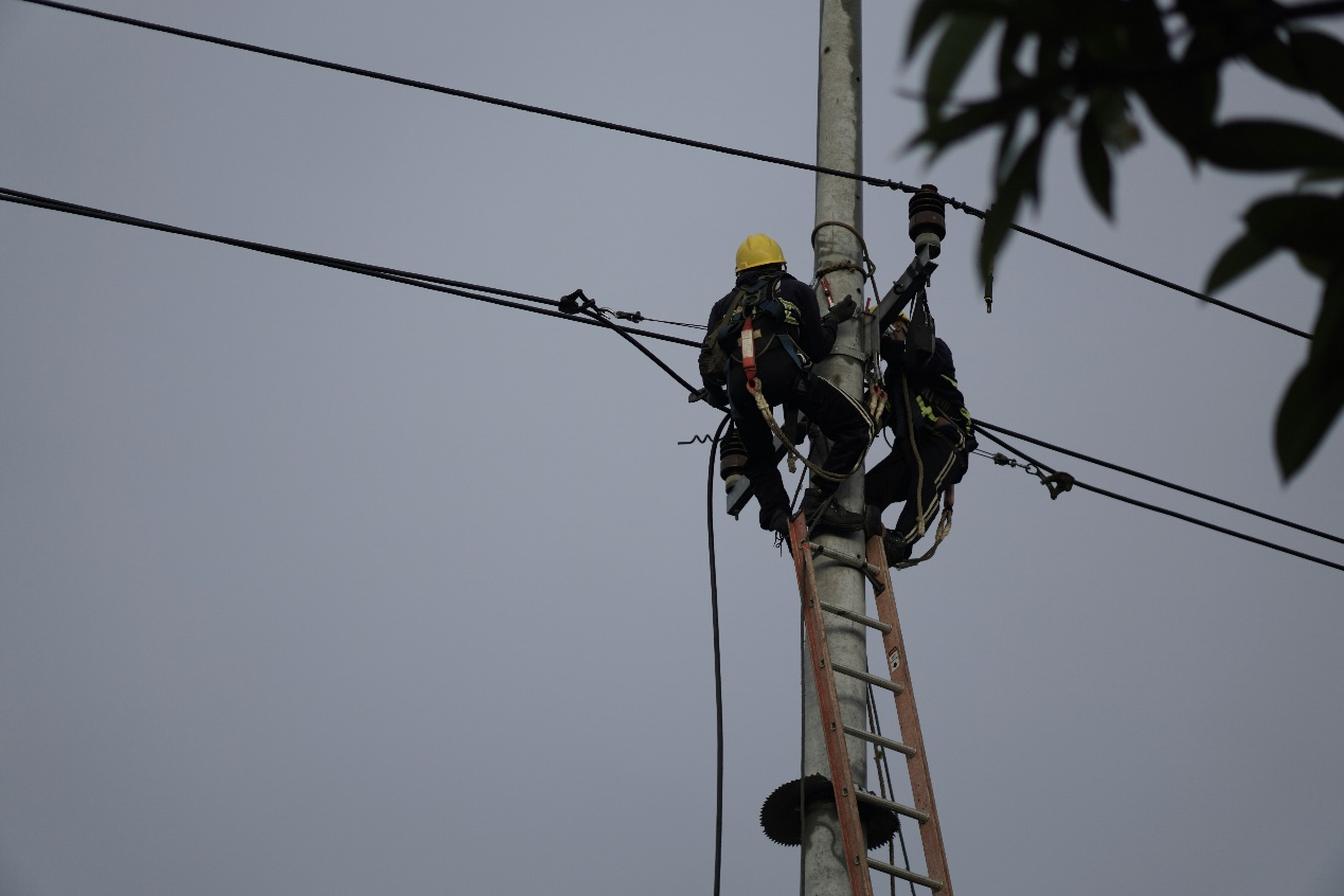 Instalação da rede FTTH: conectividade de fibra óptica de alta velocidade